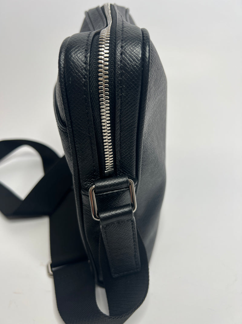 Louis Vuitton Messenger Bag
