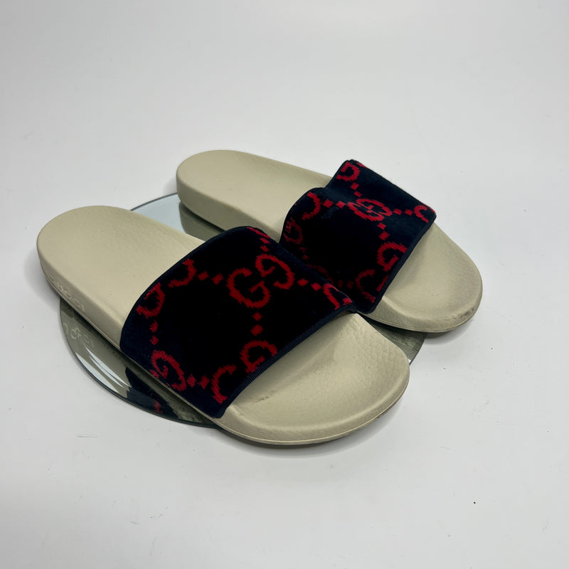 Gucci Pursuit Terry Cloth Logo Pool Slide Sandals (Size 39/ UK 6)