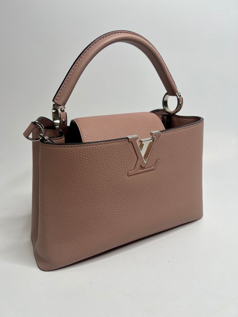 Louis Vuitton Capucines MM Bag In Magnolia Taurillion Leather