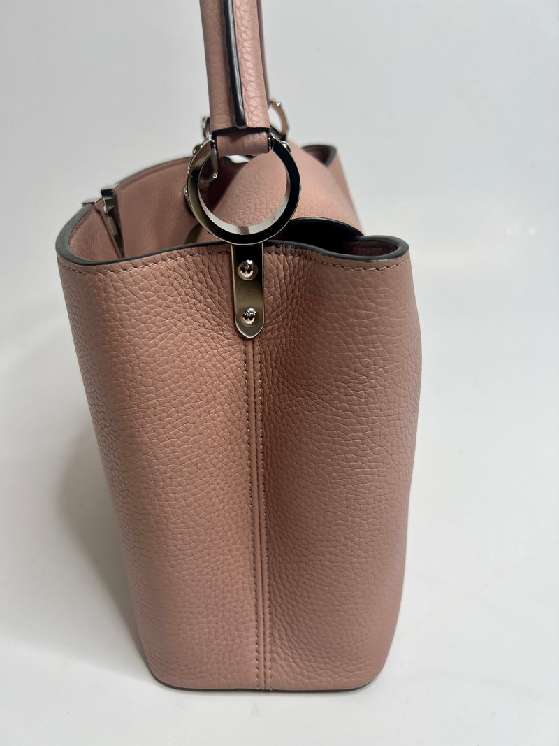Louis Vuitton Capucines MM Bag In Magnolia Taurillion Leather