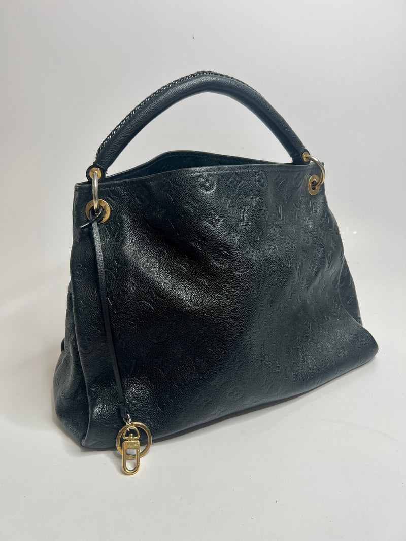 Louis Vuitton Monogram Artsy MM Shoulder Bag
