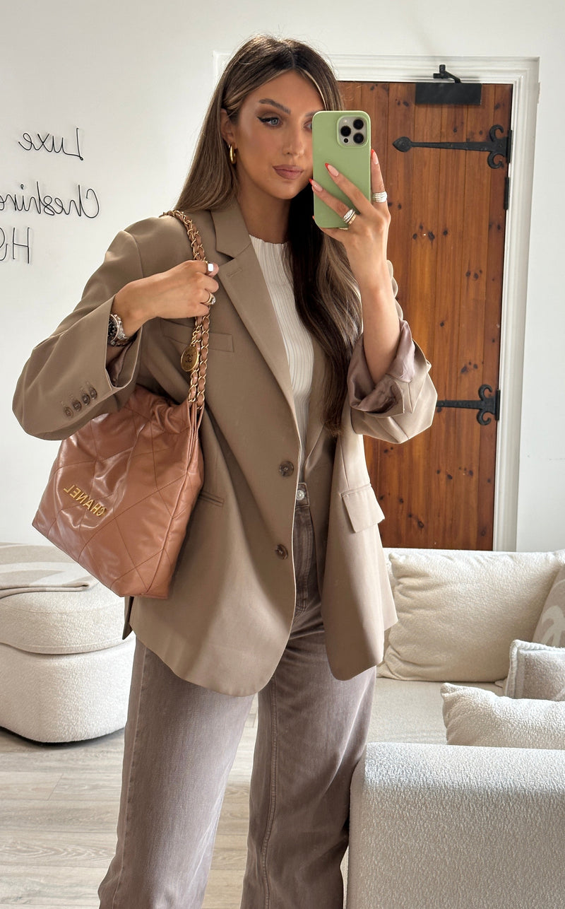 Chanel Small 22 Shoulder Bag In Caramel