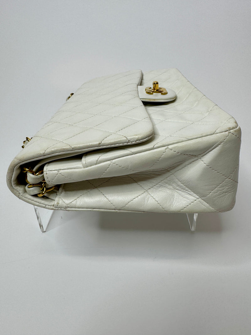 Chanel Vintage Classic Flap In White Lambskin