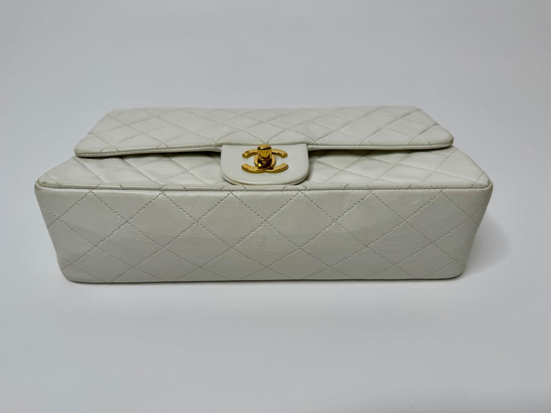 Chanel Vintage Classic Flap In White Lambskin