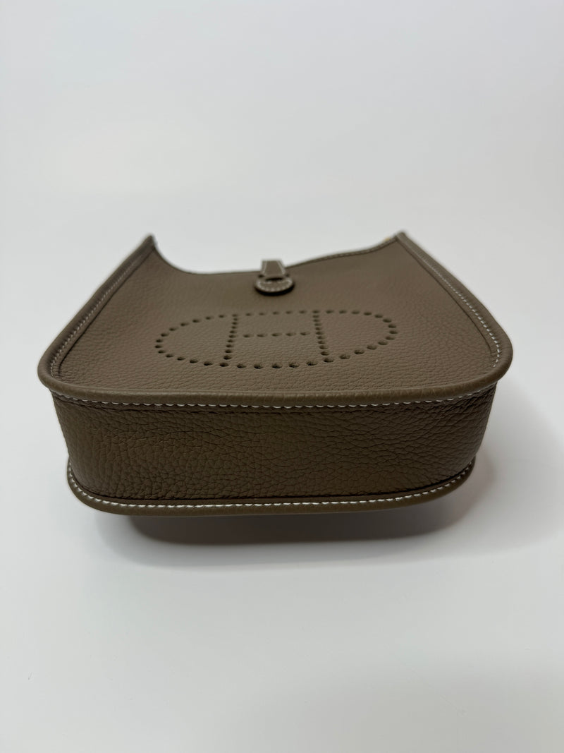 Hermès Evelyne TPM In Etoupe Amazone Clemence