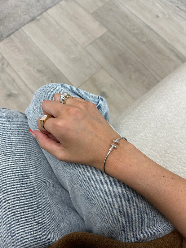 Tiffany & Co Diamond T Wire Bracelet in 18kt White Gold