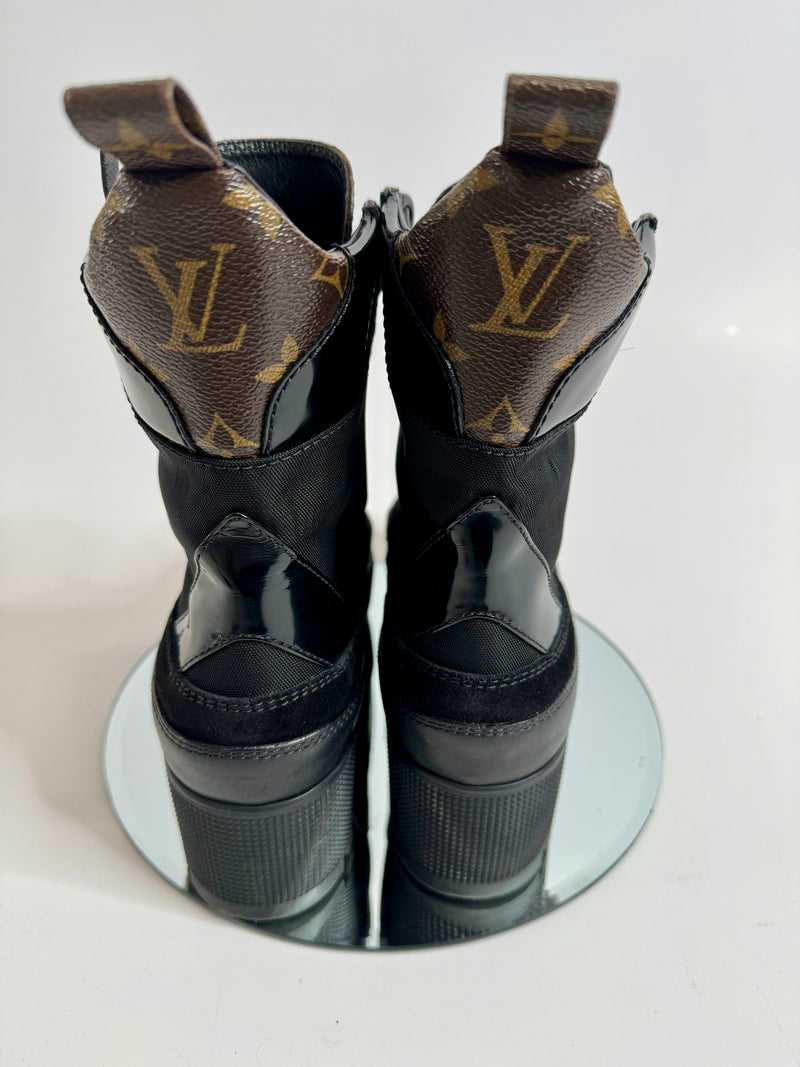 Louis Vuitton Laureate Desert Boots (Size 38 /UK 5)