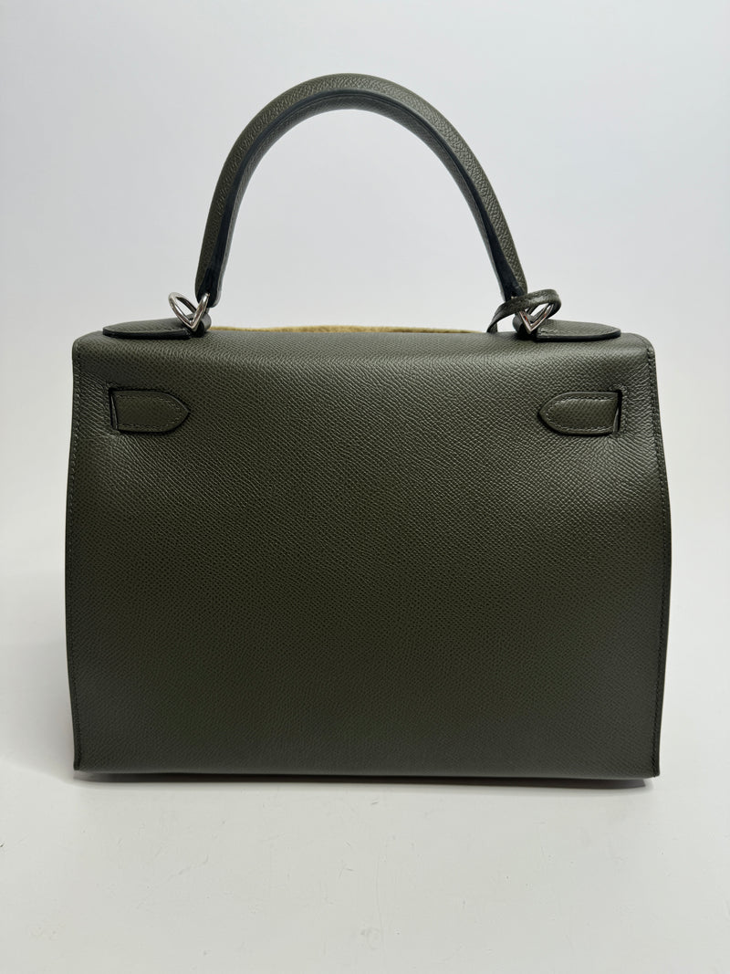 Hermès Kelly 28 II Retourne In Veau Epsom Leather With Palladium Hardware