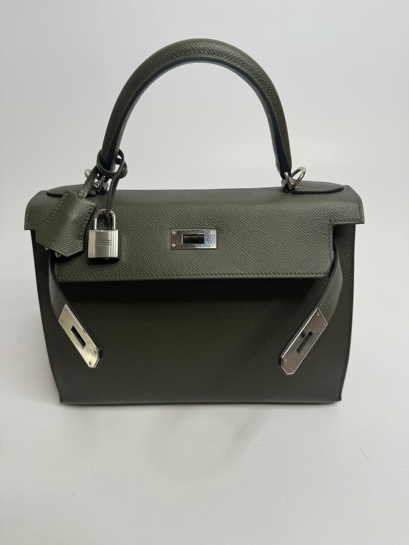 Hermès Kelly 28 II Retourne In Veau Epsom Leather With Palladium Hardware
