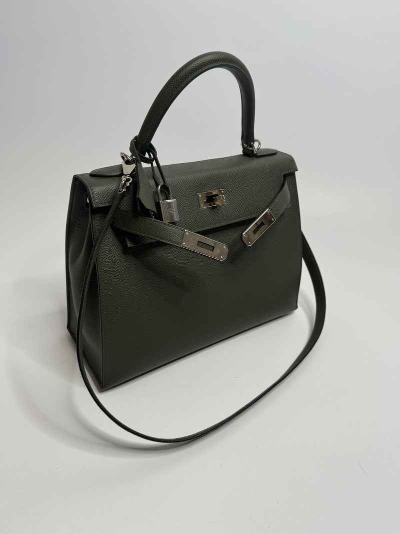 Hermès Kelly 28 II Retourne In Veau Epsom Leather With Palladium Hardware