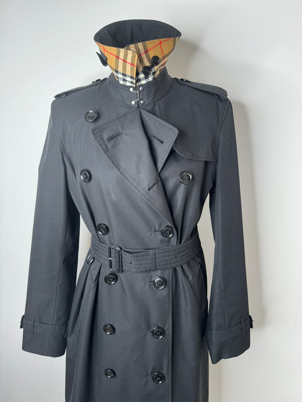 Burberry Black  Kensington Heritage Trench Coat (Size IT44 / UK 12)