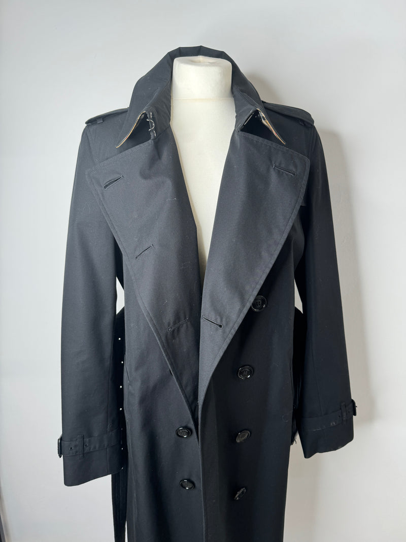 Burberry Black  Kensington Heritage Trench Coat (Size IT44 / UK 12)