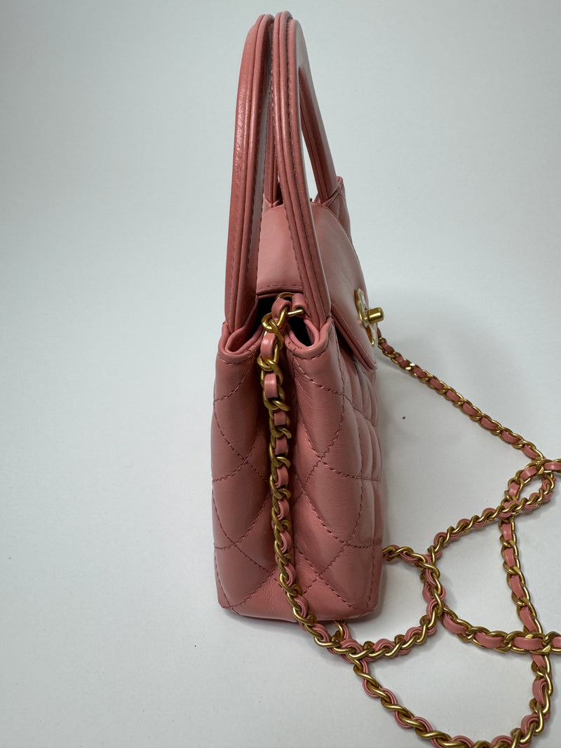Mini kelly deals flap bag chanel