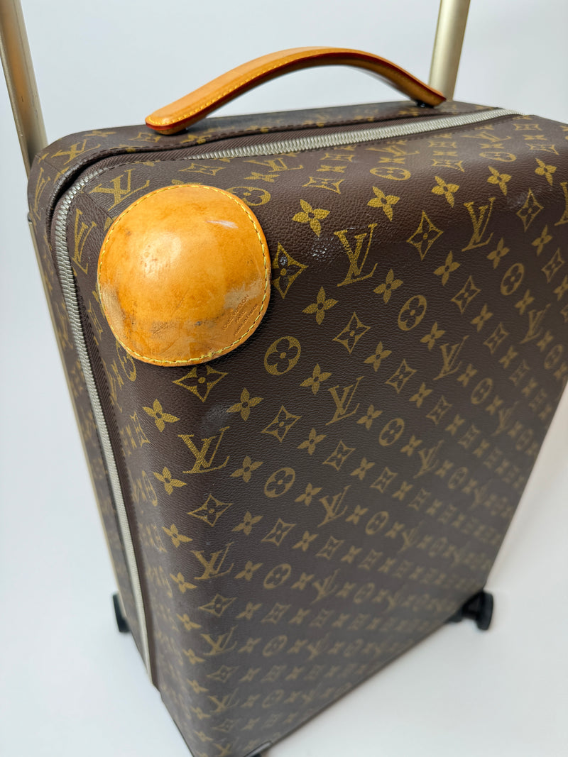 Louis Vuitton 50 Horizon Monogram Suitcase