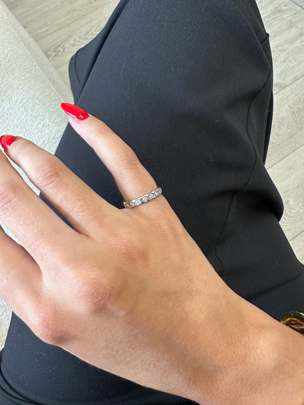 Chanel White Gold Diamond Coco Crush Ring
