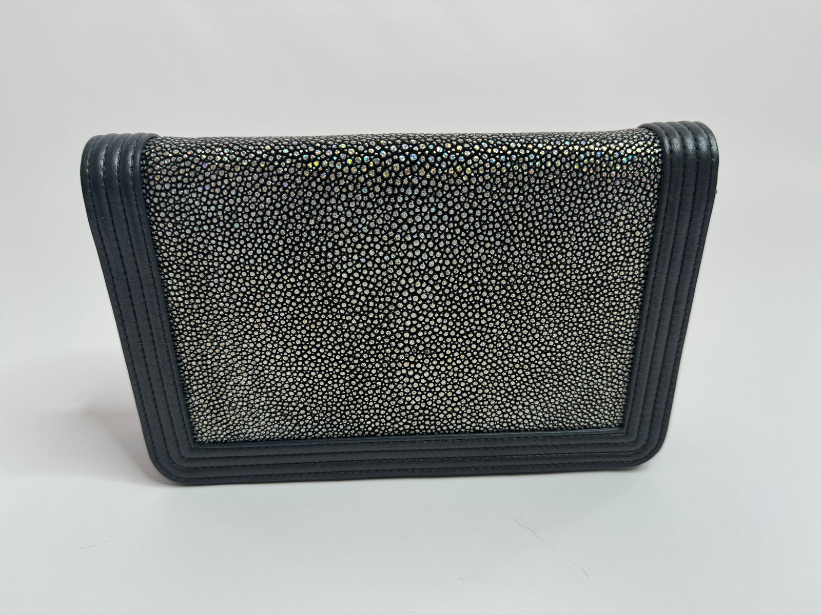 Chanel stingray boy bag online