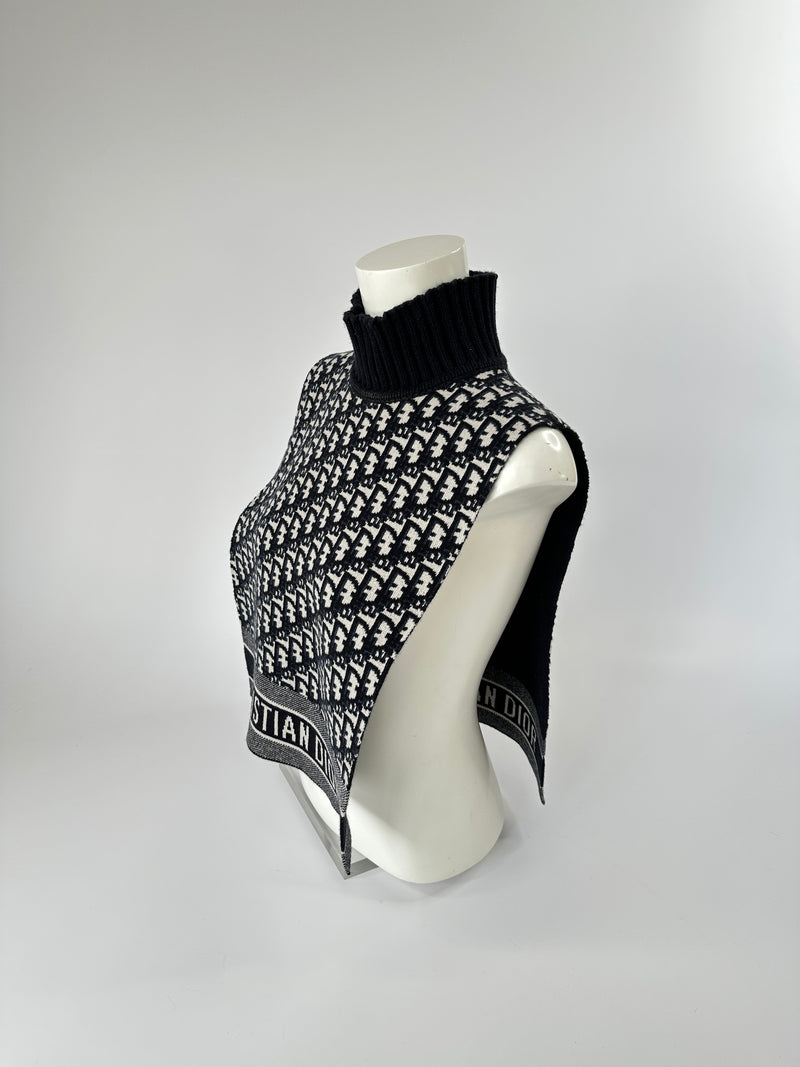 Christian Dior D -Oblique Reversible Jumper Snood