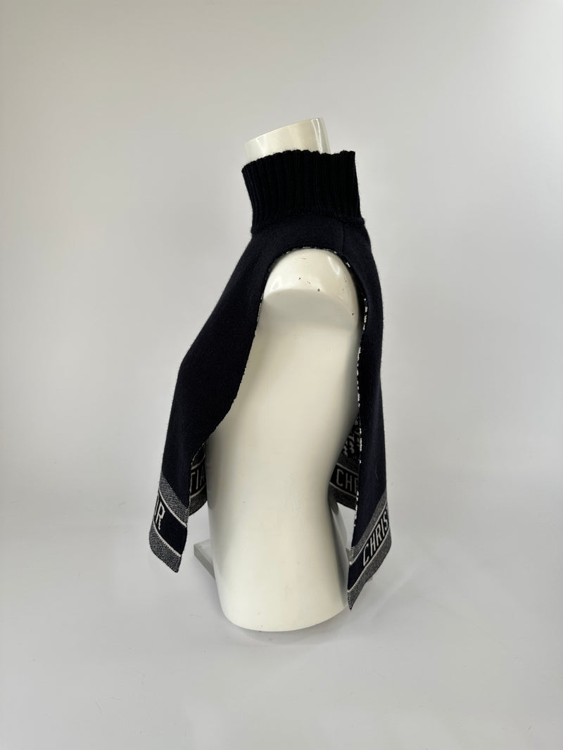 Christian Dior D -Oblique Reversible Jumper Snood