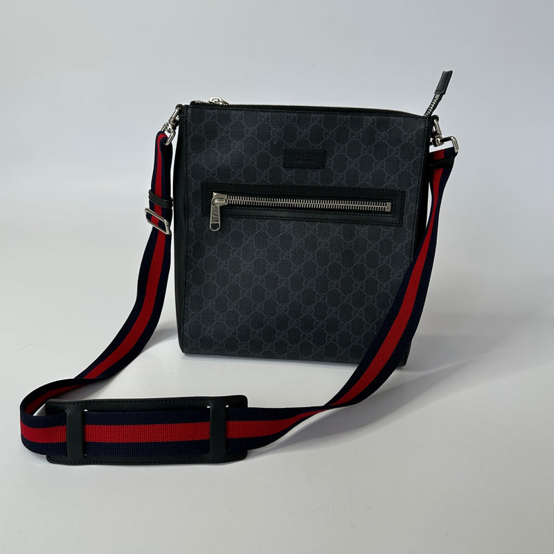 Gucci Supreme Monogram Messenger Bag