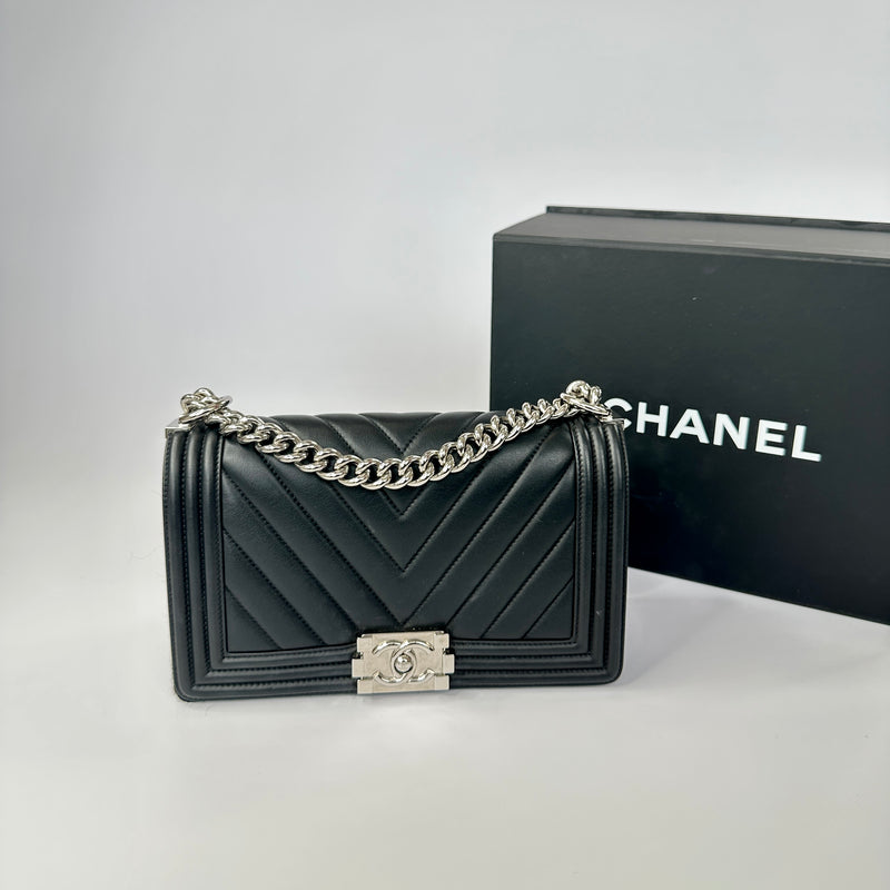 Chanel Medium Boy Bag In Black Chevron Lambskin
