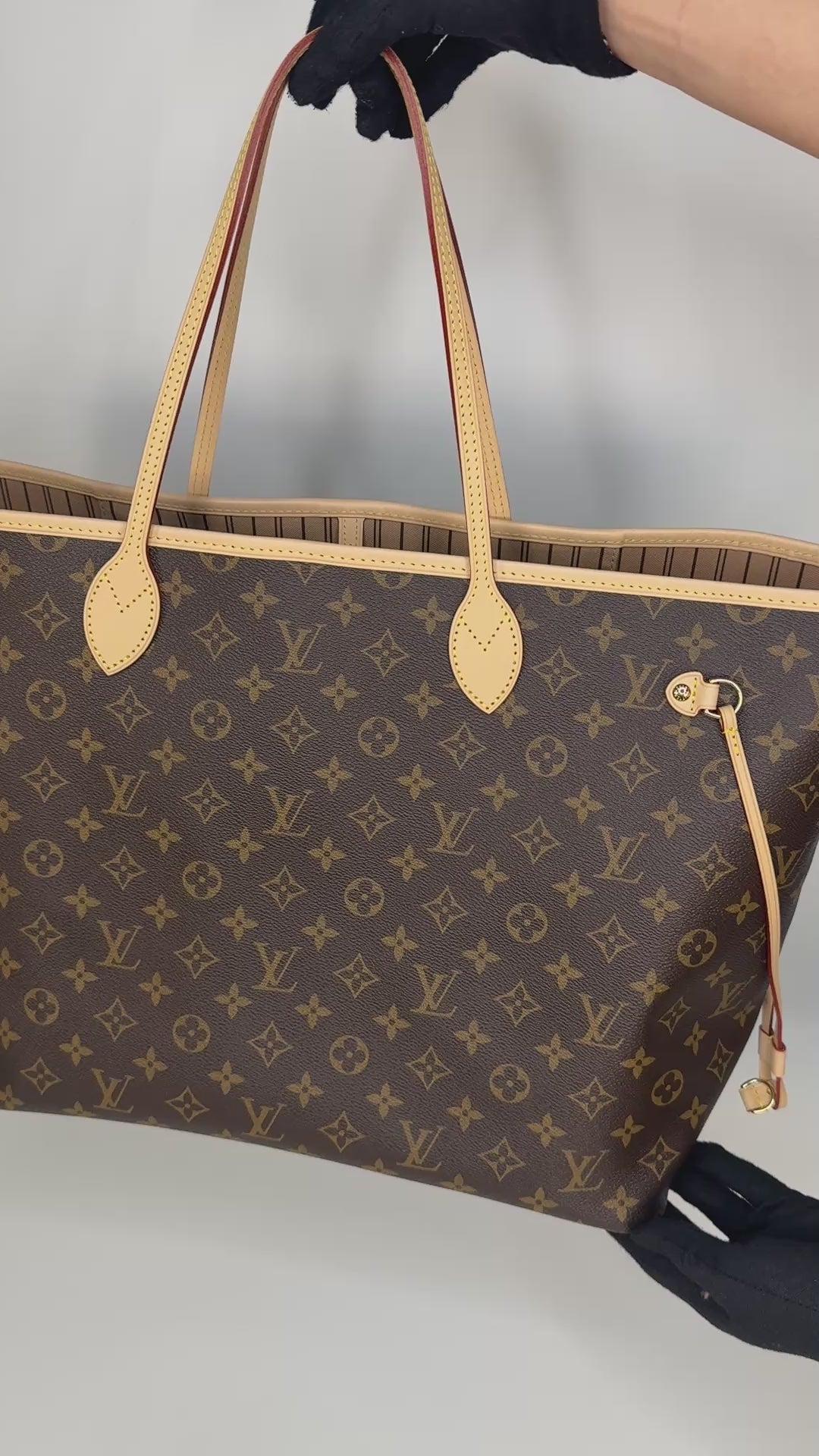 Louis Vuitton Neverfull GM Tote Bag. Authentic and preloved in excellent condition with 100% authenticity guarantee.