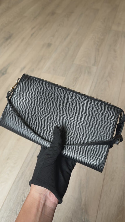Louis Vuitton Pochette In Black Epi Leather With Silver Hardware. 100% authentic and preloved in excellent condition