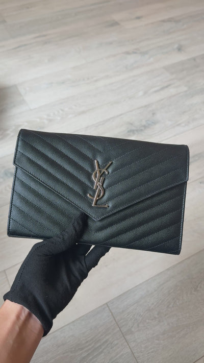 Saint Laurent Cassandre Chain Wallet In Black With Silver Hardware in good condition 100% authentic and preloved