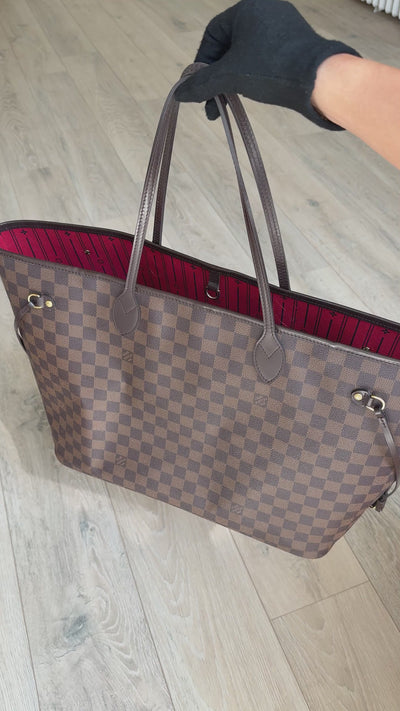 Louis Vuitton Neverfull GM Tote In Damier Ebene Canvas 100% authentic and preloved in excellent condition