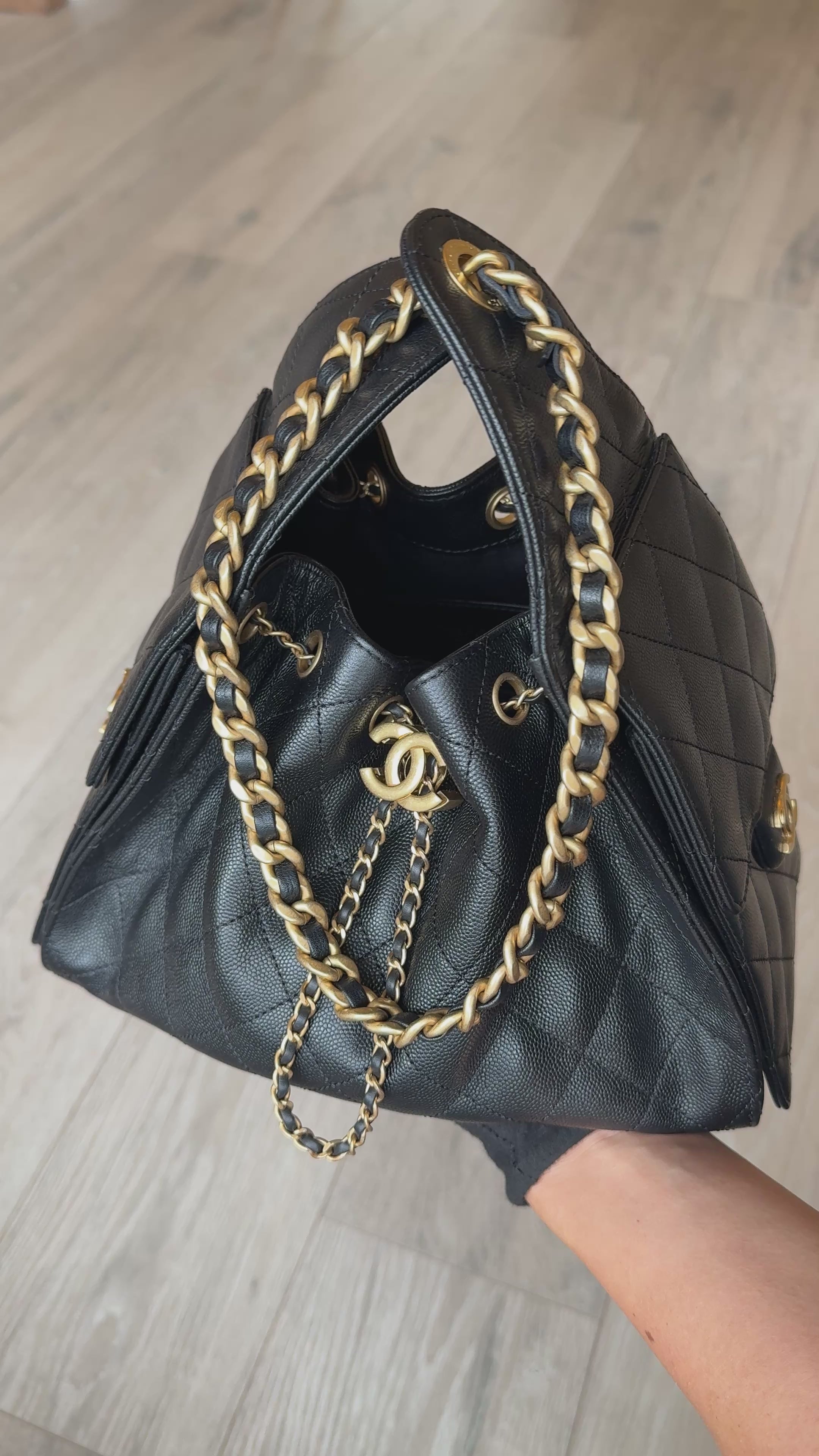 Chanel 25 Small In Black Caviar Leather With Gold Hardware in excellent condition 100% authentic and preloved