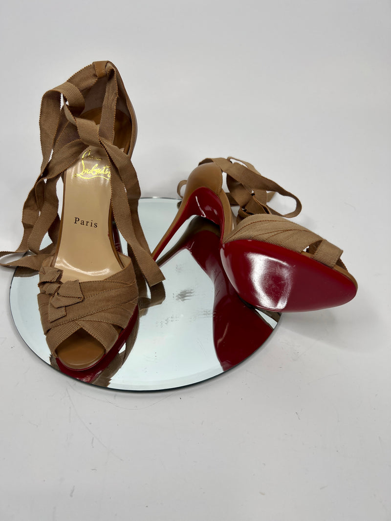 Christian Louboutin Christeriva 100 Sandal (Size 39 / UK 6)