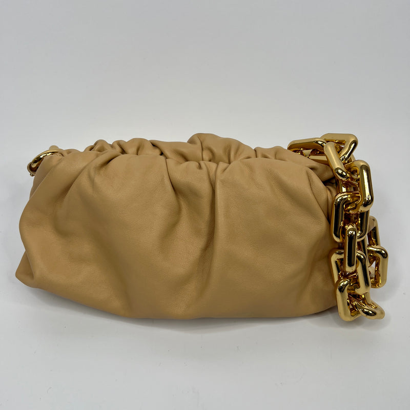 Bottega Veneta The Chain Pouch In Almond Leather