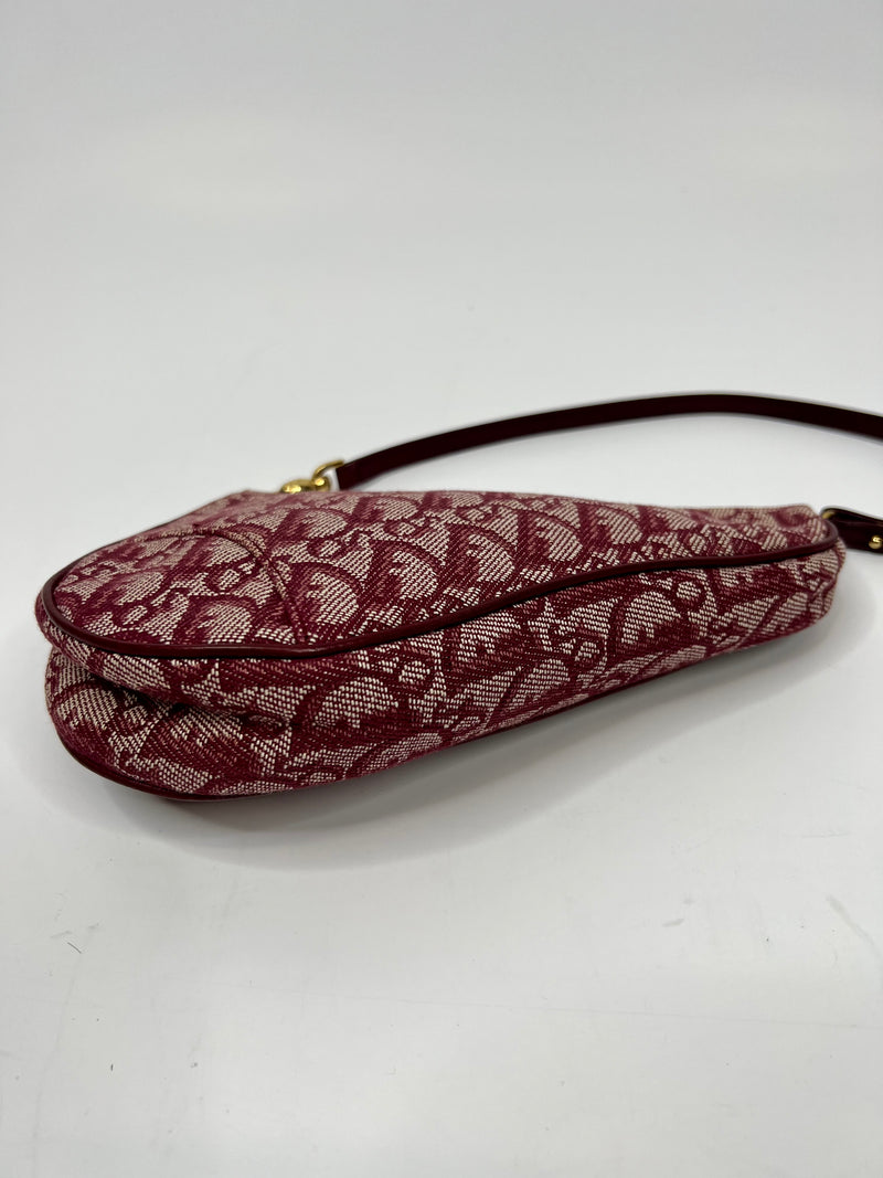 Dior Vintage Saddle Pochette in Red Oblique Canvas