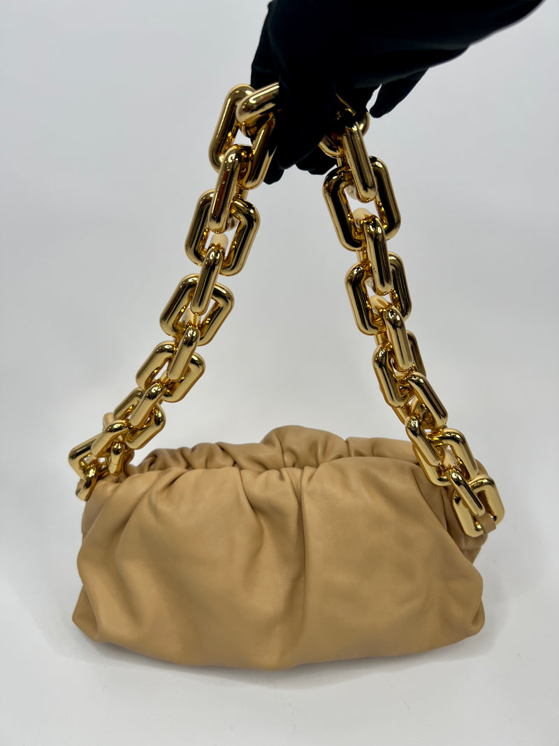 Bottega Veneta The Chain Pouch In Almond Leather
