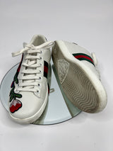 Gucci flower sales embroidered sneakers