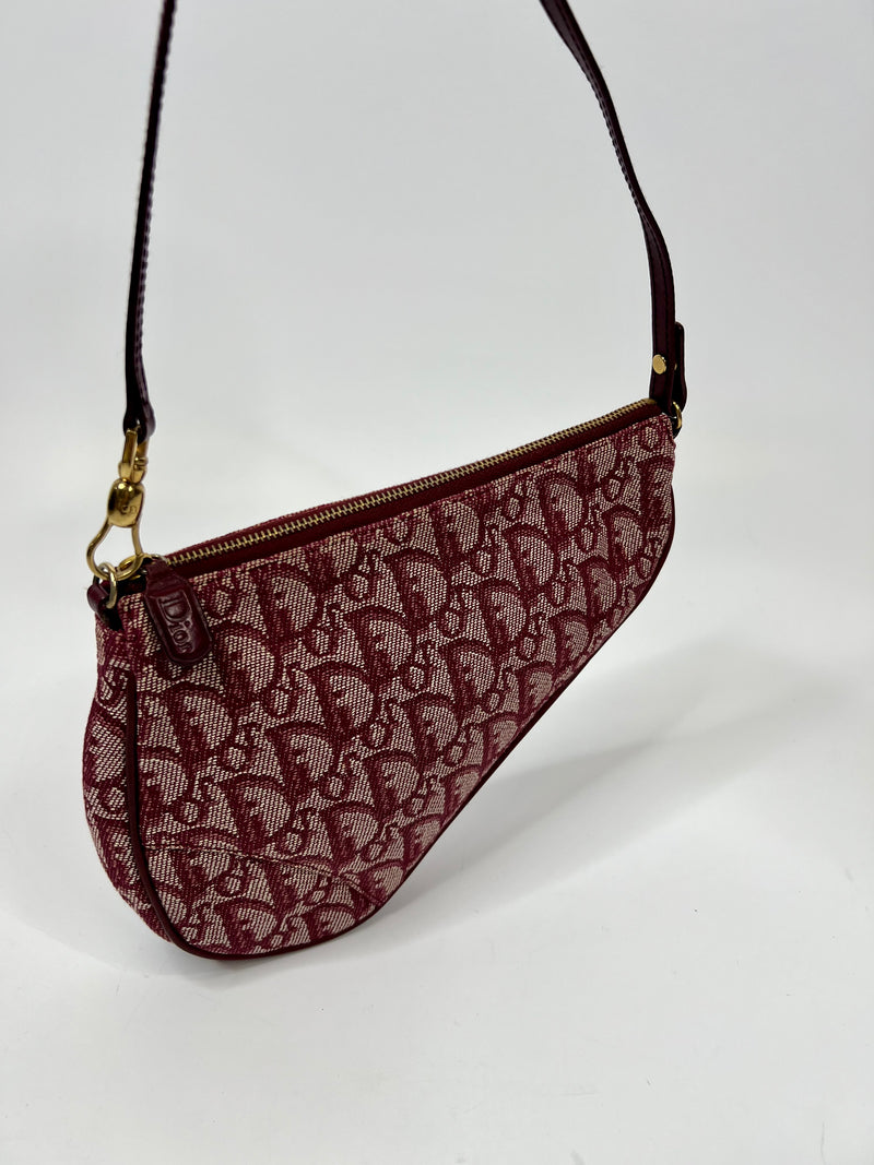 Dior Vintage Saddle Pochette in Red Oblique Canvas