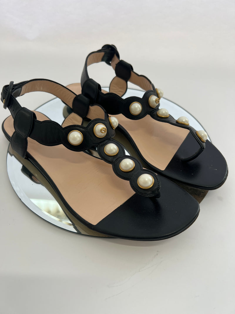 Gucci Willow Pearl Thong Sandals (Size 37.5/ UK 4.5)