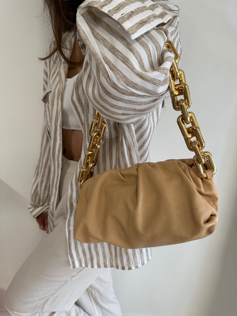 Bottega Veneta The Chain Pouch In Almond Leather