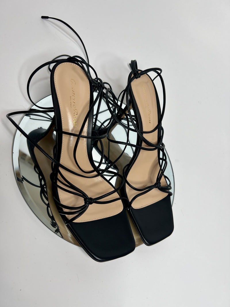 Gianvito Rossi Sylvie Black Nappa 70  (Size 38/ uk 5)